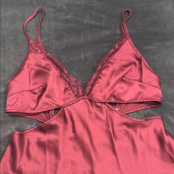 2/$10💕Victoria's Secret Deep Wine Satin Chemise - Picture 6 of 10